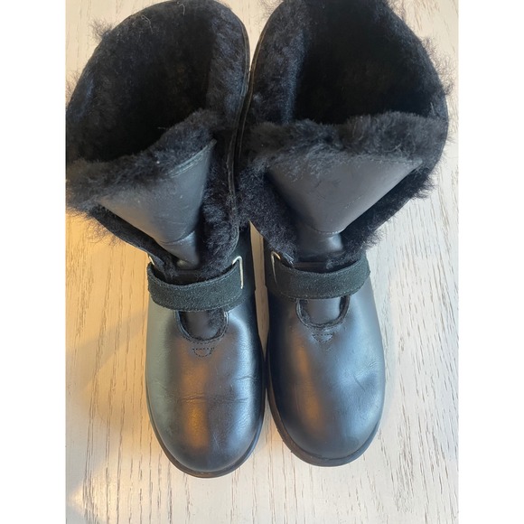 UGG Australia Black Leather Suede Shearling Lined Boots Women's Size 7 - Picture 5 of 7